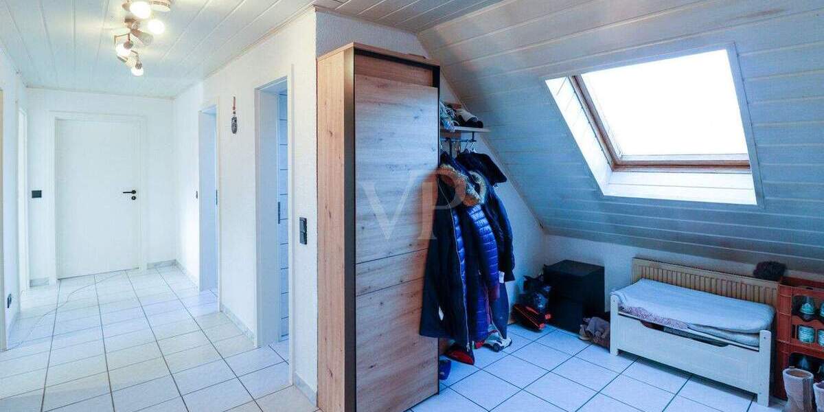 Etagenwohnung Ubstadt-Weiher Zeutern - 4 Zimmer, 90 m&sup2;, 299.000&euro; | Angebot:25371378