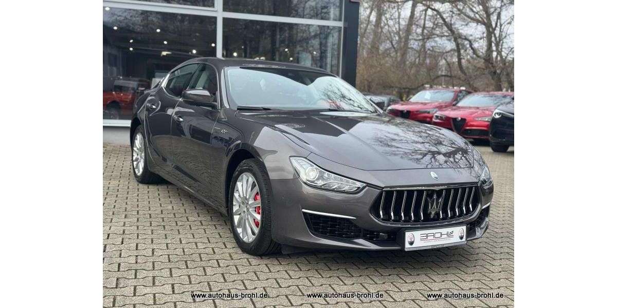 Maserati Ghibli 27.000 km 45.900 &euro; RASTATT 76437