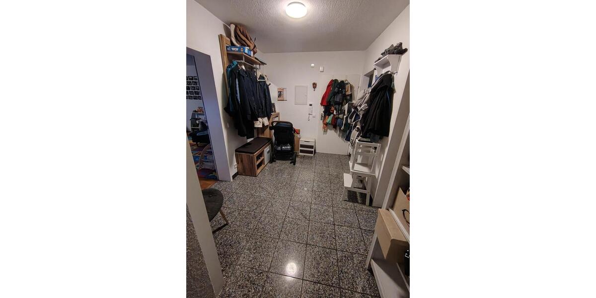 Etagenwohnung Karlsruhe Südstadt - 3 Zimmer, 83 m&sup2;, 1.050&euro; | Angebot:26393567
