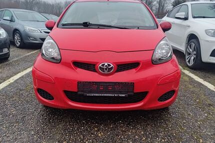 Toyota Aygo (X) 146.015 km 3.200 &euro; Karlsruhe 76137