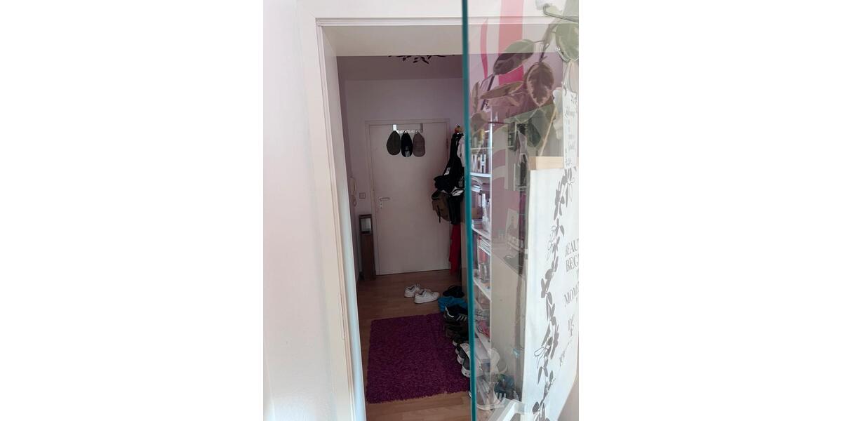 Großzügige 2-ZI Wohnung in Frankfurt Fechenheim zimmer