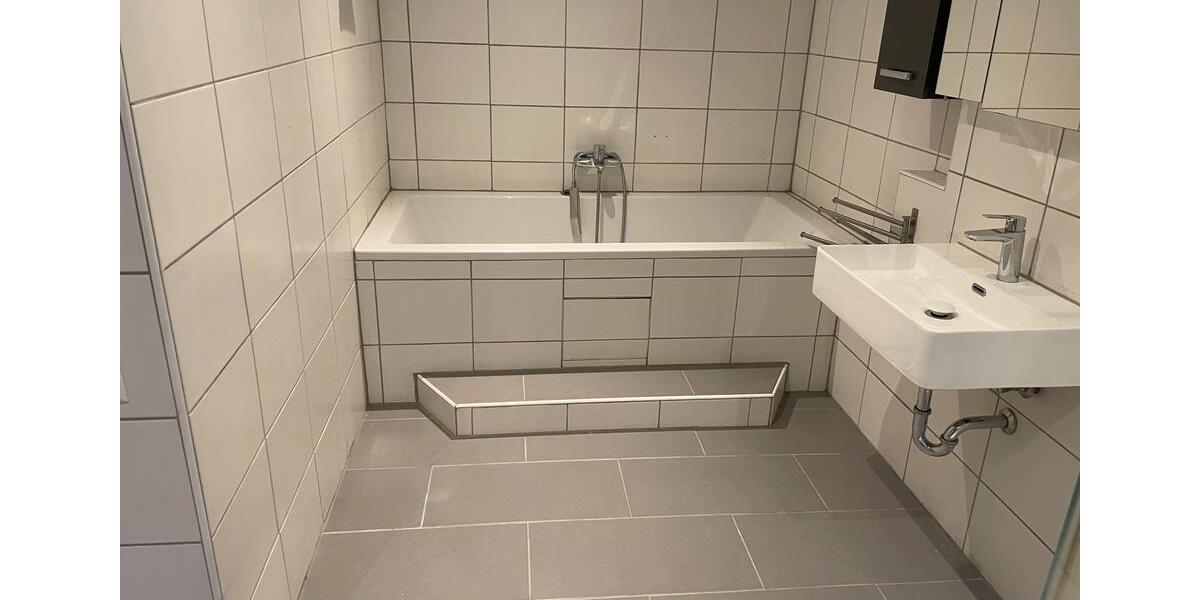 Gepflegtes Reihenmittelhaus mit 5 Zimmer OHNE Maklerprovision 5 zimmer