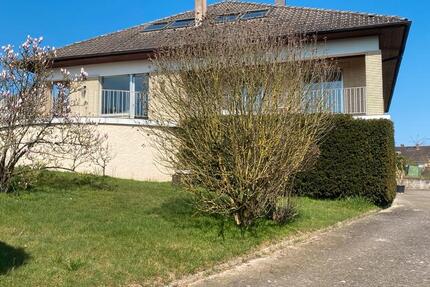 Haus Baden-Baden Baden - 9 Zimmer, 300 m&sup2;, 420.000&euro; | Angebot:25919746