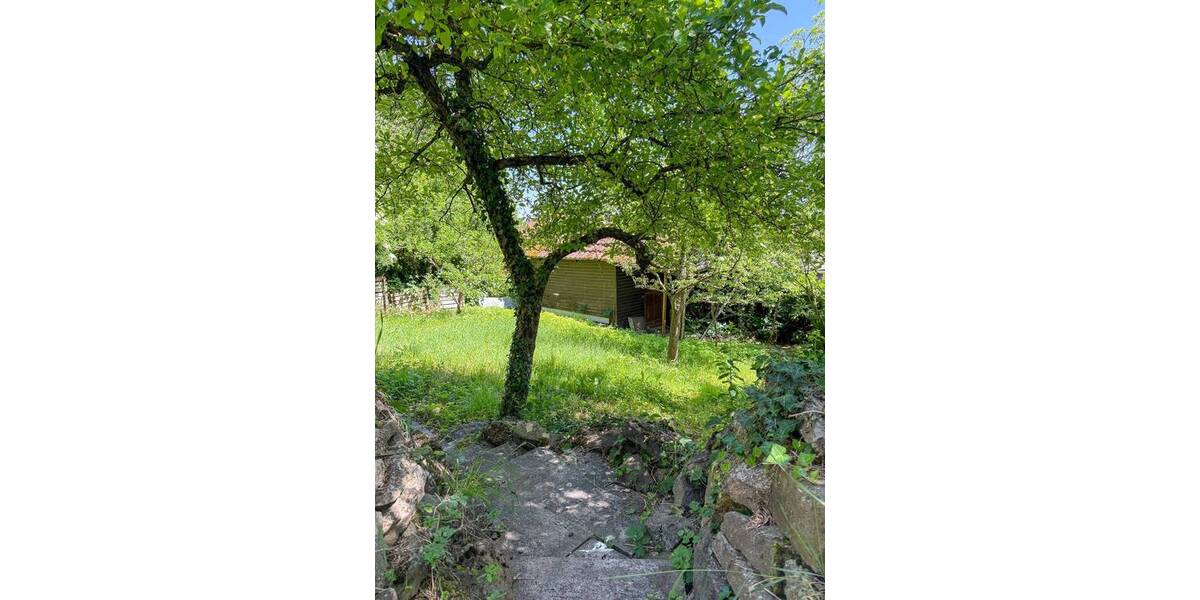 Einfamilienhaus Pforzheim Nordstadt - 8 Zimmer, 320 m&sup2;, 830.000&euro; | Angebot:26786762