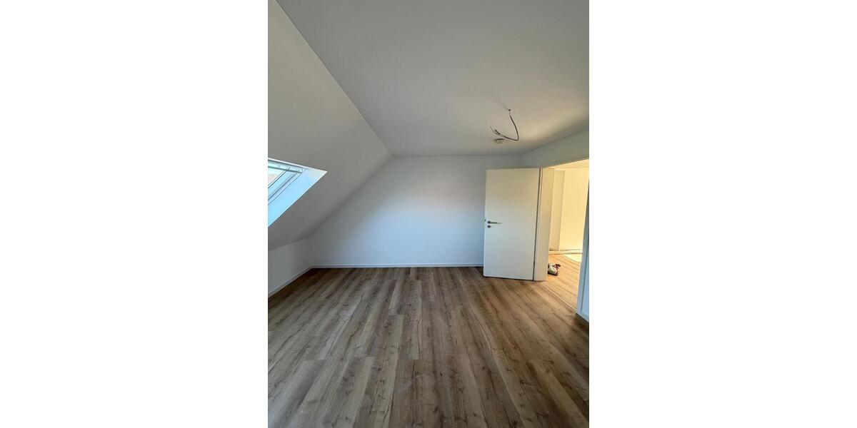 Maisonettenwohnung Bruchsal - 4 Zimmer, 103 m&sup2;, 1.300&euro; | Angebot:26548677