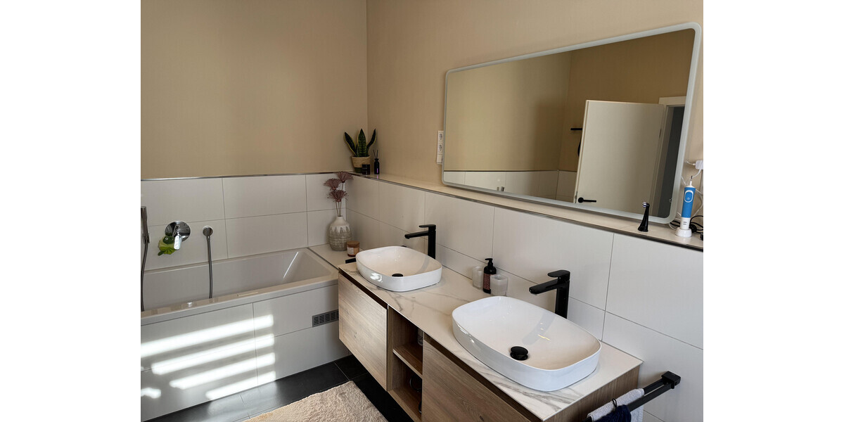 Zwei Häuser, viele Möglichkeiten: Modernisiertes Wohnensemble in Karlsruhe-Daxlanden - Zweifamilienhaus Karlsruhe Daxlanden | Angebot:27166849
