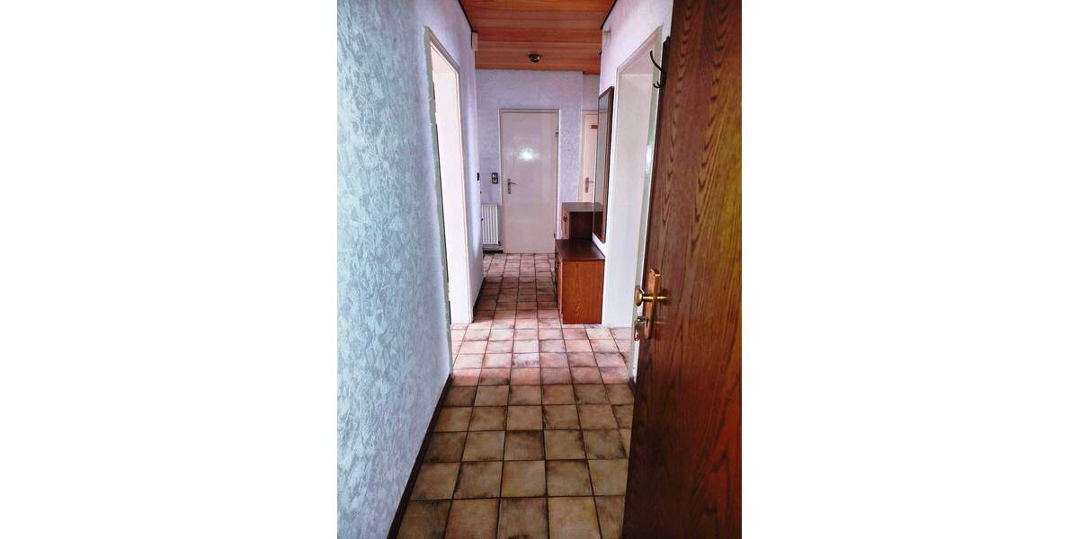 Etagenwohnung Pforzheim Weststadt - 3 Zimmer, 68 m&sup2;, 165.000&euro; | Angebot:25748647