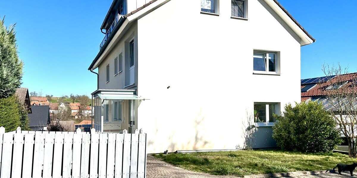 Etagenwohnung Malsch - 3 Zimmer, 102 m&sup2;, 299.000&euro; | Angebot:26032116