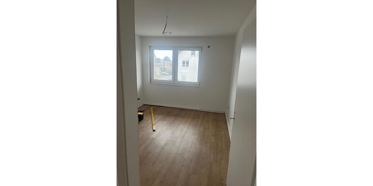 Gehobene 3-Zimmer-Wohnung, 1 OG, Balkon, KfW40-Neubau, Inkl. EBK 3 zimmer