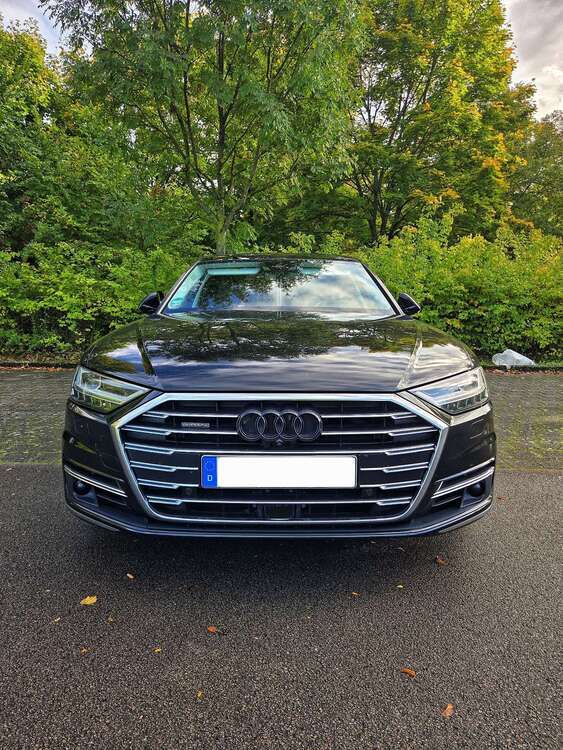 Audi A8 94.000 km 52.000 € Germersheim 76726