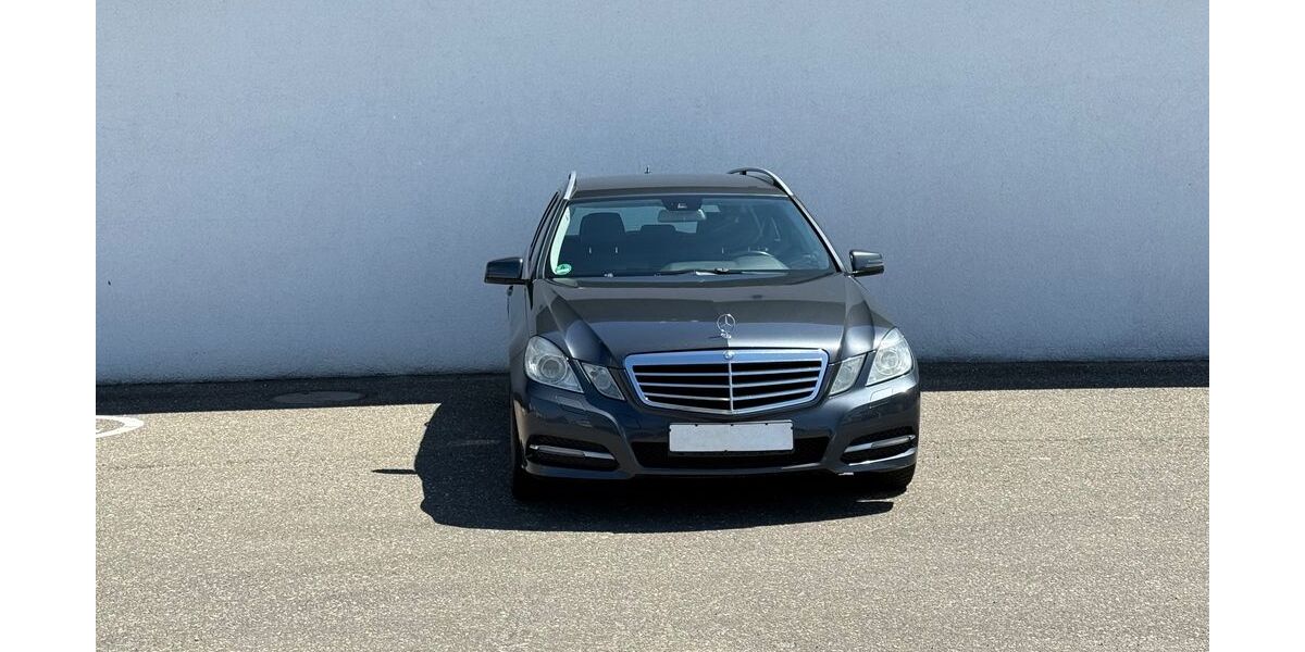 Mercedes-Benz E 200 480.000 km 3.499 &euro; Kandel 76870