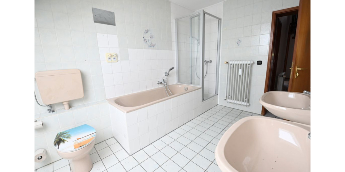 4 Zimmer Wohnung über den Dächern vor Karlsruhe 5 zimmer