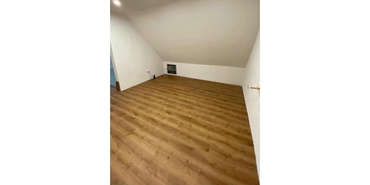 Stilvolle 3 Zimmer Maisonettewohnung in WaghäuselWiesental 3 zimmer