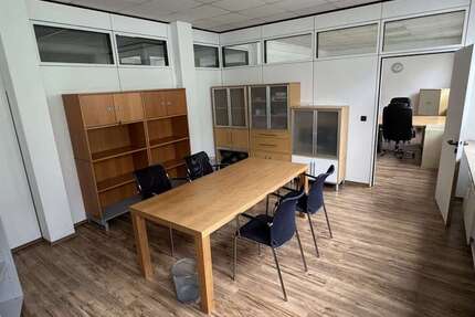 Büro in Pforzheim 700 € 113 m² zimmer