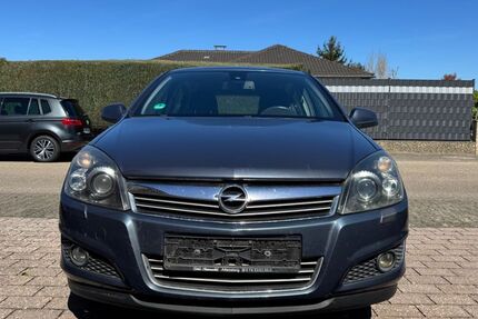 Opel Astra 215.416 km 2.799 &euro; Wörth am Rhein 76744