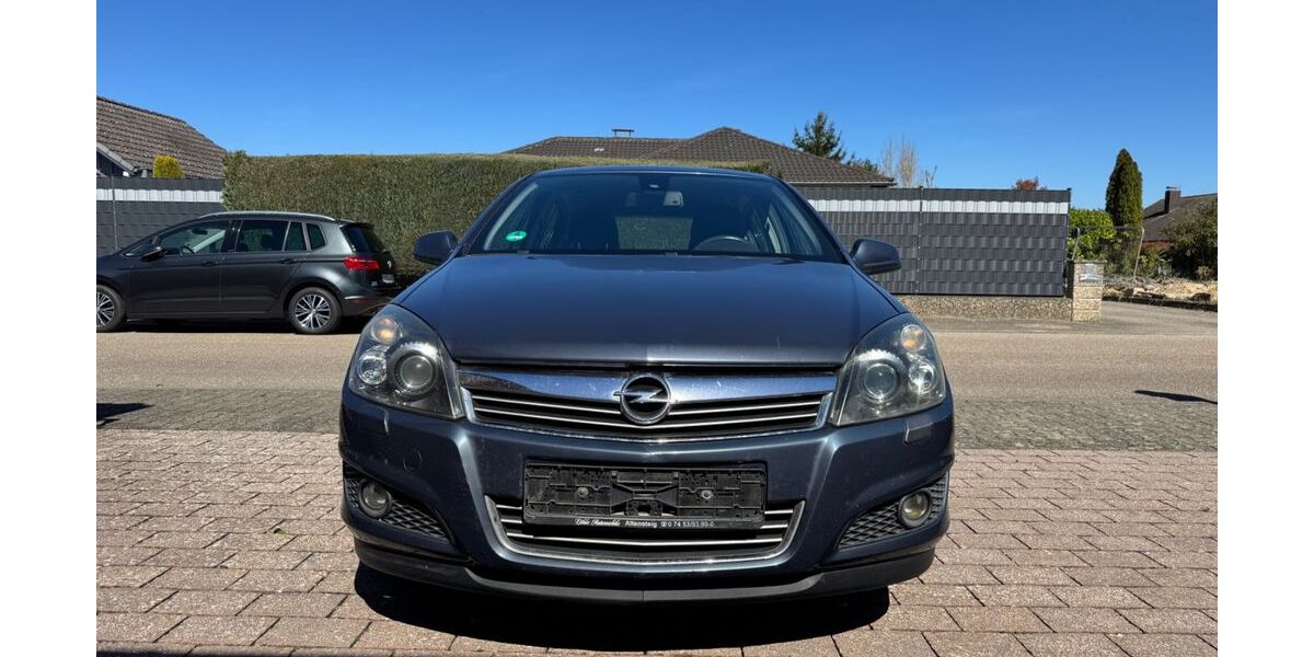 Opel Astra 215.416 km 2.799 &euro; Wörth am Rhein 76744