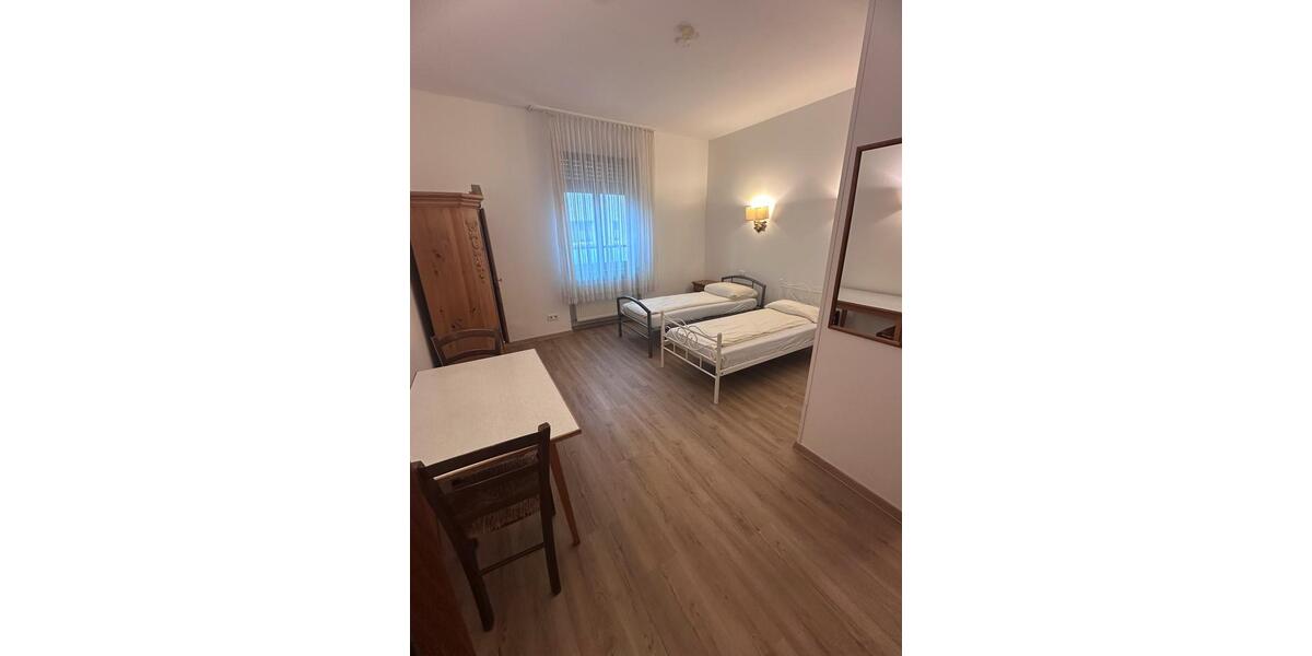 Etagenwohnung Karlsruhe Neureut - 1 Zimmer, 20 m&sup2;, 750&euro; | Angebot:25392224