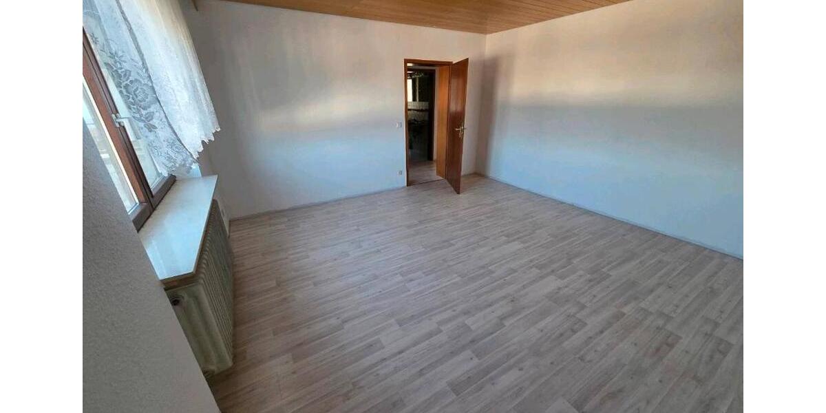 Einfamilienhaus Straubenhardt - 5 Zimmer, 150 m&sup2;, 399.000&euro; | Angebot:26393250