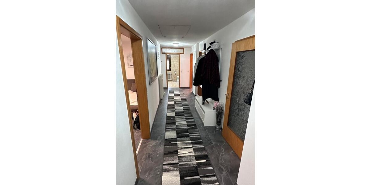 Etagenwohnung Kraichtal - 4 Zimmer, 100 m&sup2;, 900&euro; | Angebot:26408597
