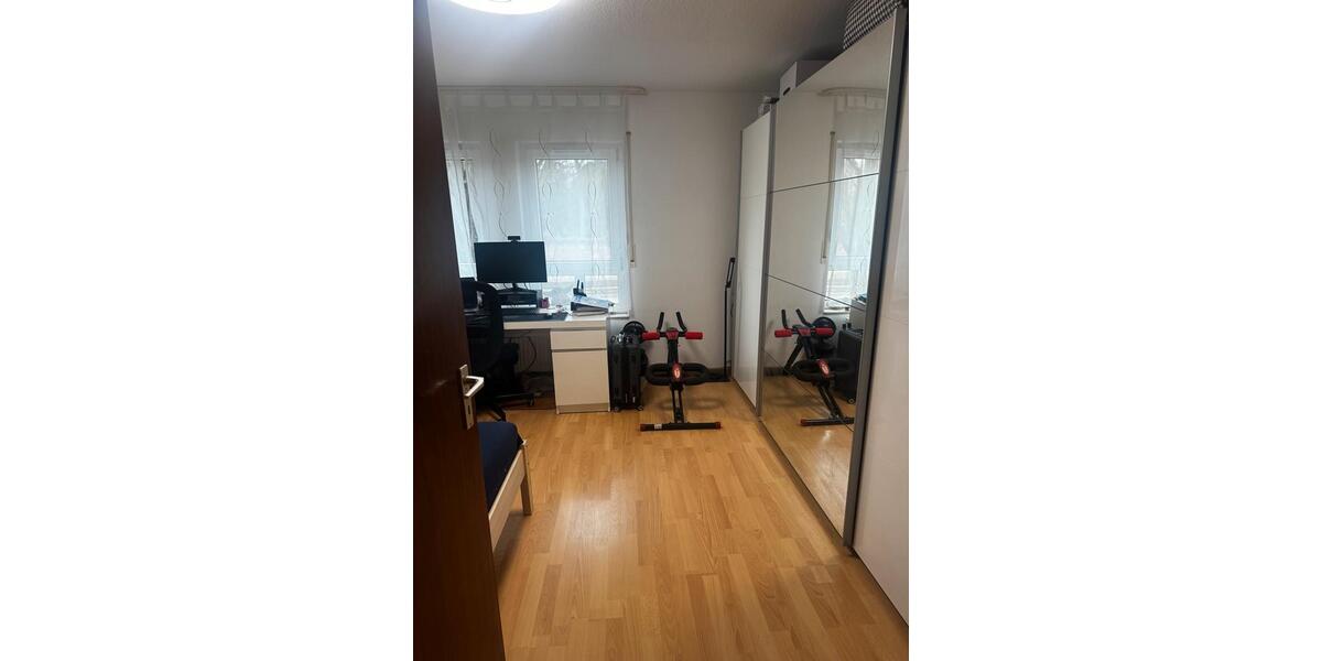 3-Zimmer Maisonette mit eigenem Eingang, Terrasse, Balkon und TG 3 zimmer