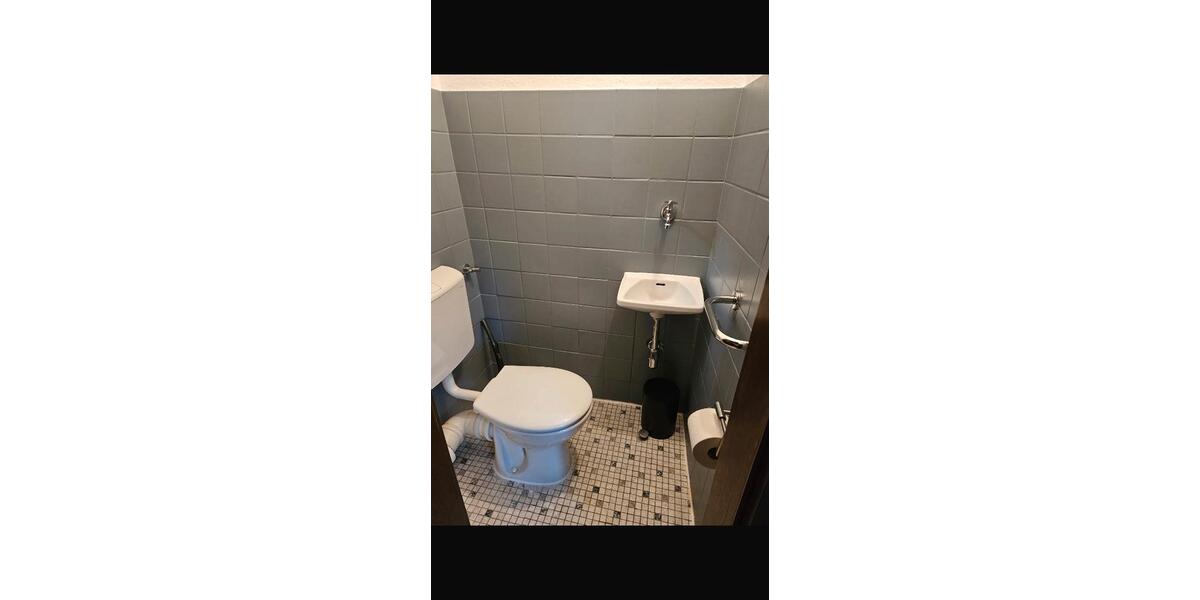 Wohnung über 2 Etagen an WG zu vermieten -Karlsruhe 4.5 zimmer