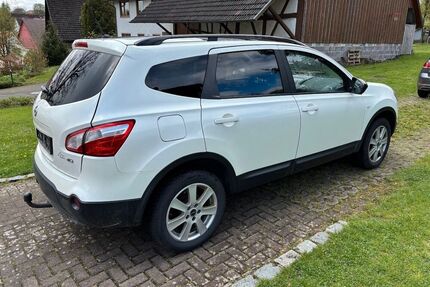Nissan Qashqai+2
