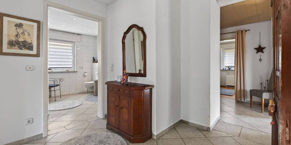 Mehrfamilienhaus, Wohnhaus Karlsruhe / Wolfartsweier Wolfartsweier - 8 Zimmer, 245 m&sup2;, 719.000&euro; | Angebot:26155539