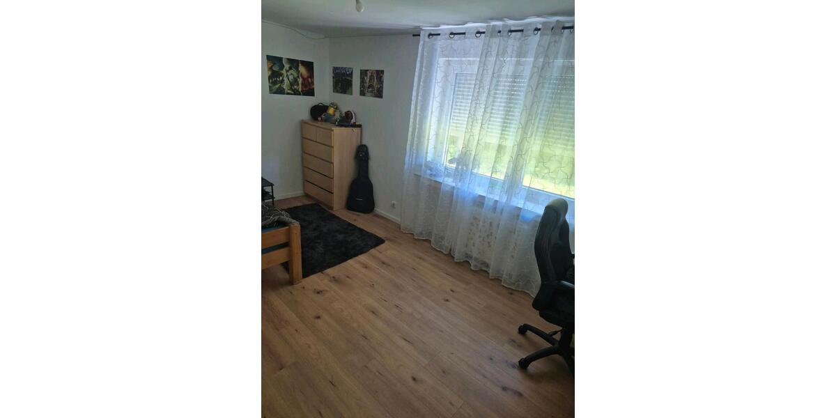 Erdgeschoßwohnung Stutensee - 4 Zimmer, 104 m&sup2;, 358.800&euro; | Angebot:26322144