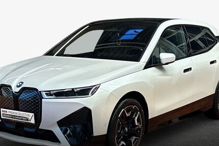 BMW iX 32.095 km 53.490 &euro; Karlsruhe 76227