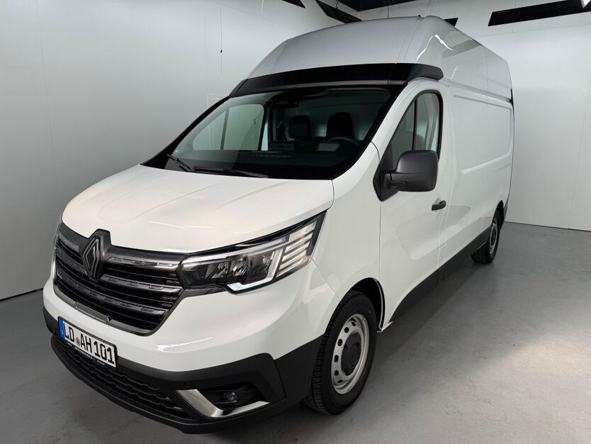 Renault Trafic 1.100 km 37.450 € Landau 76829