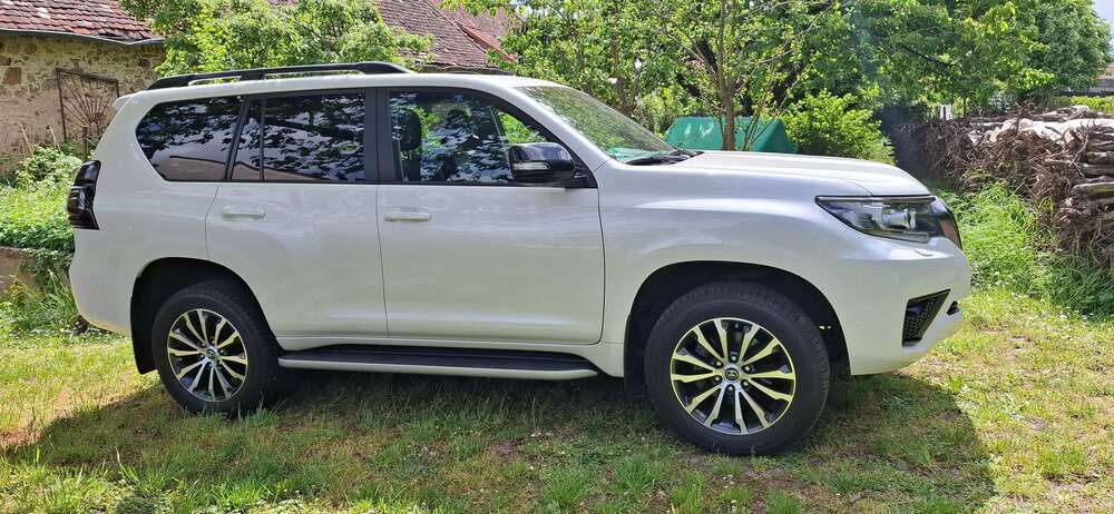 Land Cruiser