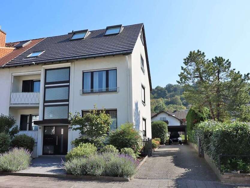Haus zum Kaufen in Karlsruhe 730.000 € 192 m²