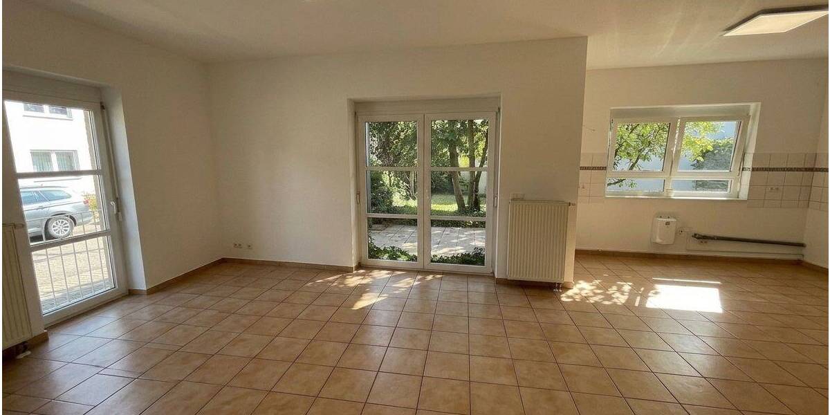 Etagenwohnung Karlsruhe / Daxlanden Daxlanden - 3 Zimmer, 79 m&sup2;, 1.200&euro; | Angebot:26858787
