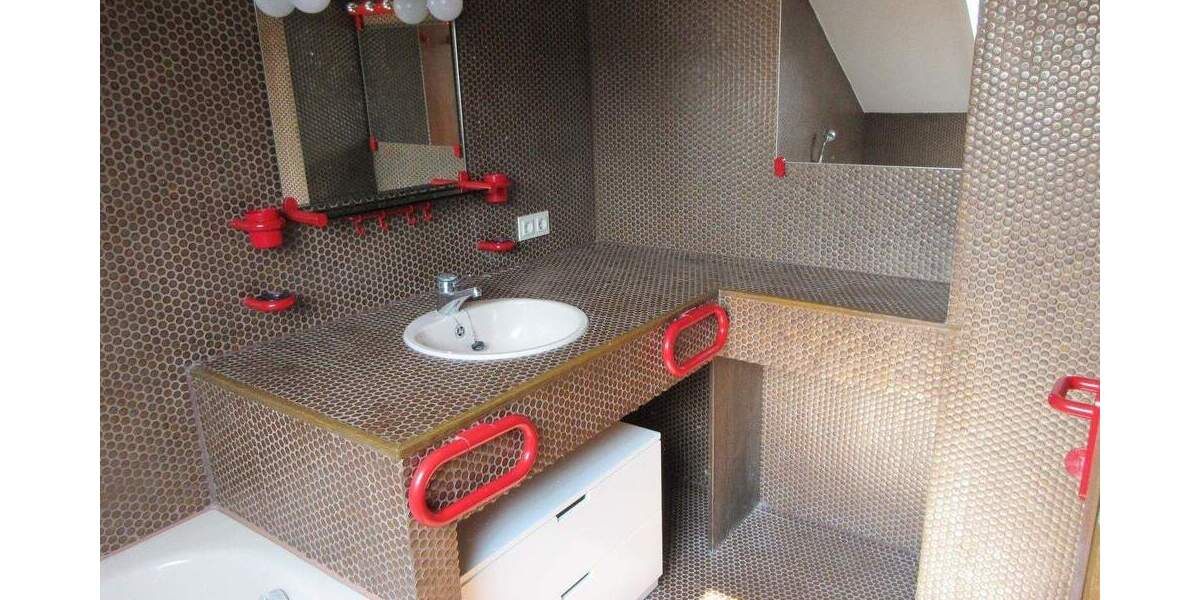 Etagenwohnung Pforzheim Südweststadt - 2 Zimmer, 70 m&sup2;, 755&euro; | Angebot:25745257