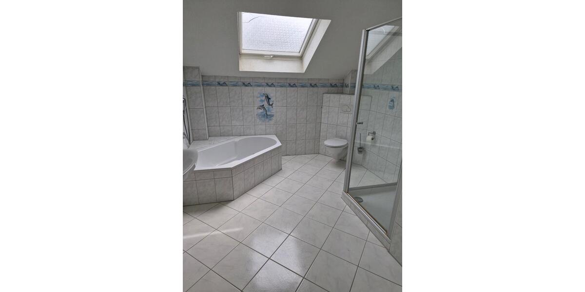 Etagenwohnung Bad Schönborn - 2 Zimmer, 100 m&sup2;, 340.000&euro; | Angebot:25921111