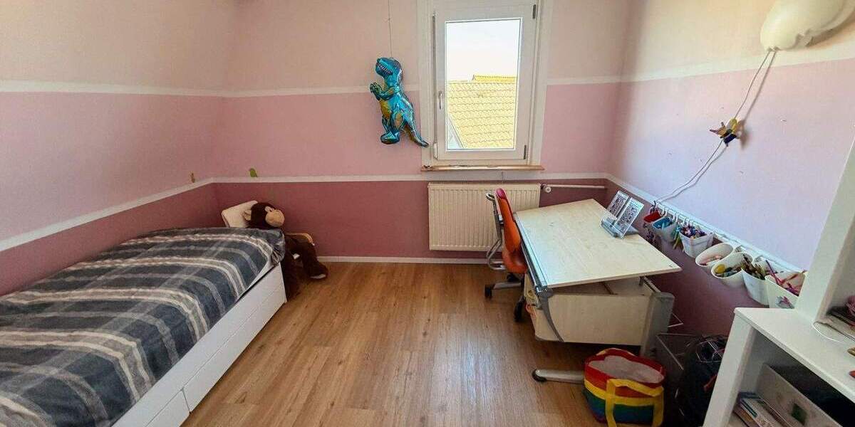 Doppelhaushälfte Straubenhardt Conweiler - 2 Zimmer, 112 m&sup2;, 310.000&euro; | Angebot:25692839