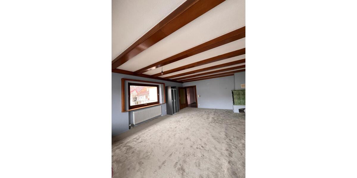 Etagenwohnung Baden-Baden Balg - 4 Zimmer, 120 m&sup2;, 1.200&euro; | Angebot:25017189