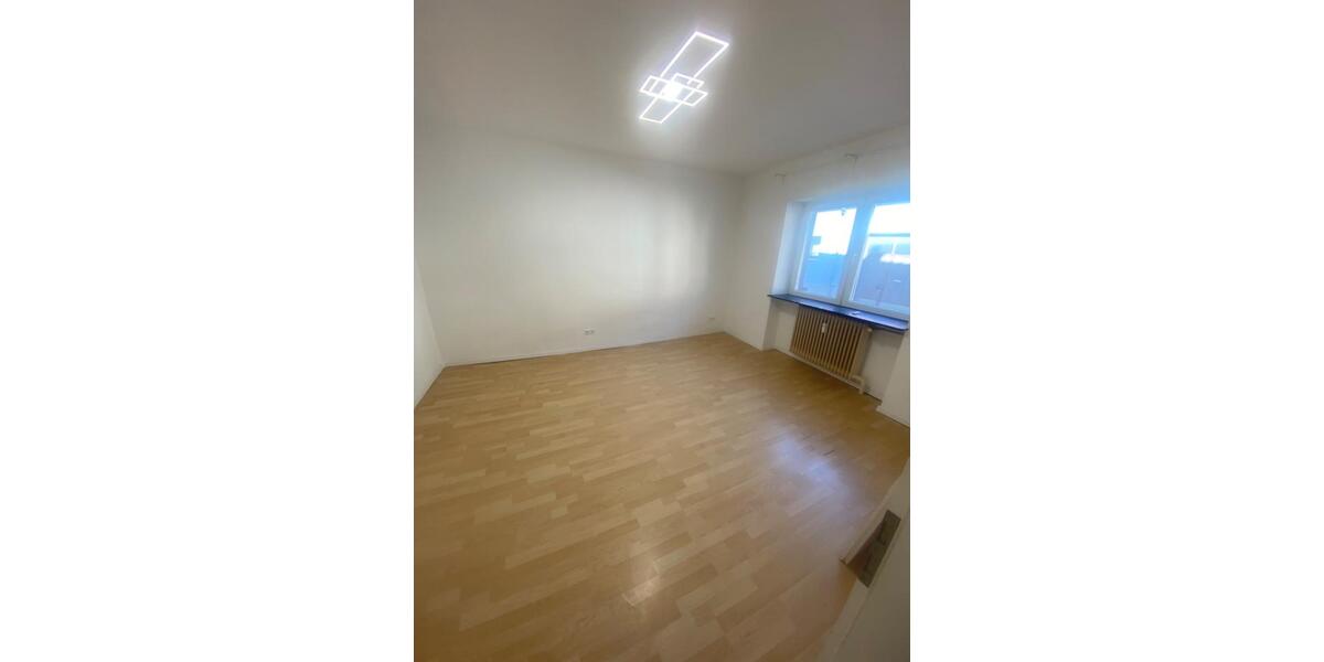 Erdgeschoßwohnung Stutensee - 2 Zimmer, 70 m&sup2;, 700&euro; | Angebot:25612151