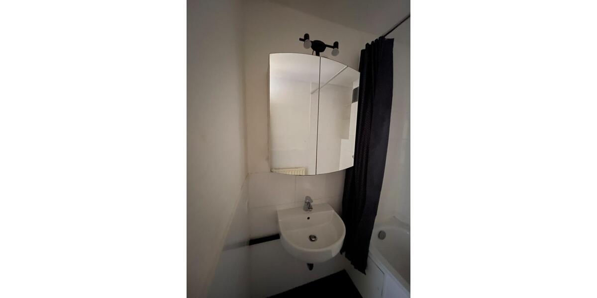 Etagenwohnung Pforzheim - 3 Zimmer, 76 m&sup2;, 780&euro; | Angebot:25750763