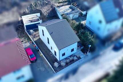 Haus zum Kaufen in Karlsruhe 680.000 € 145 m² 6 zimmer