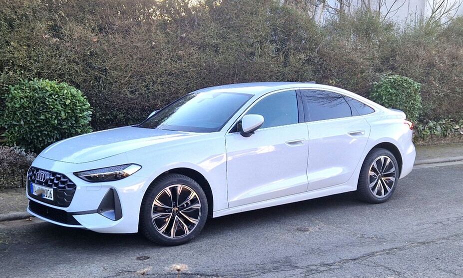 Audi A5 9.500 km 48.500 € Waghäusel 68753