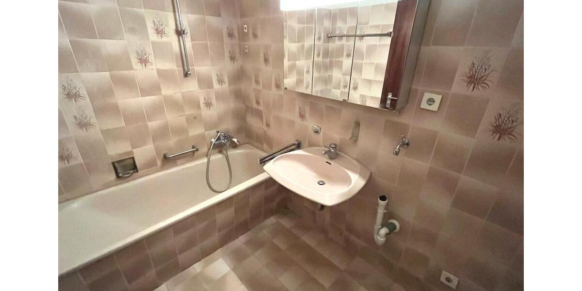 Etagenwohnung Pforzheim - 2 Zimmer, 56 m&sup2;, 812&euro; | Angebot:26407603