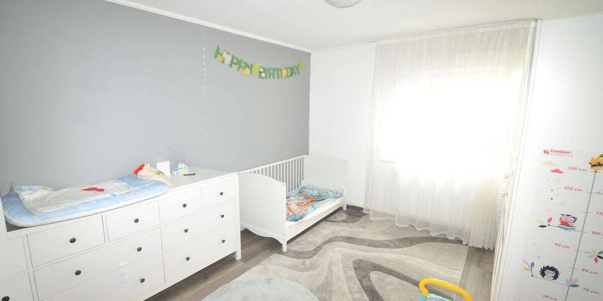 Etagenwohnung Malsch - 4 Zimmer, 113 m&sup2;, 1.150&euro; | Angebot:26885927