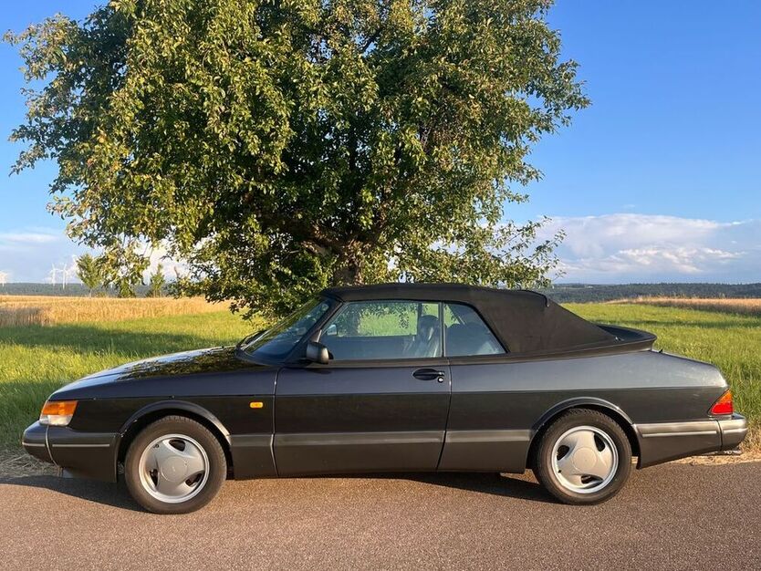 900