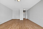 Appartement mit Ausblick: 1-Zimmerwohnung mit Balkon, Küche und Stellplatz - Einfamilienhaus Durmersheim | Angebot:26438747