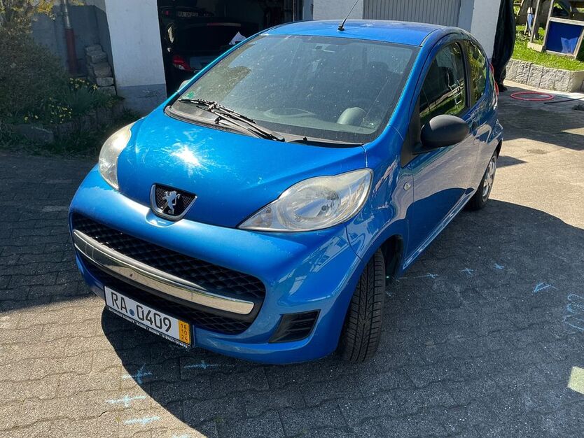 Peugeot 107 55.000 km 2.800 € Gernsbach 76593