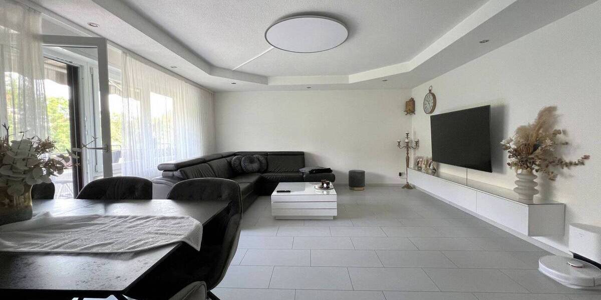 Moderne 4-Zimmer-Wohnung mit Balkon in Bretten-Kernstadt 4 zimmer