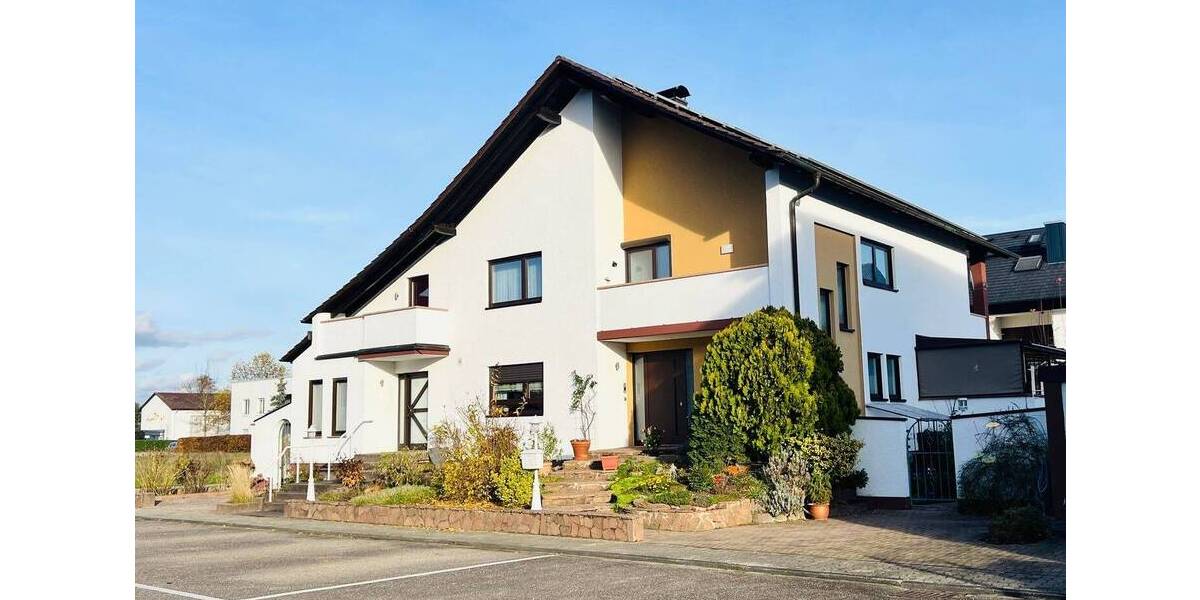 Einfamilienhaus Waghäusel Kirrlach - 7 Zimmer, 250 m&sup2;, 725.000&euro; | Angebot:25669529