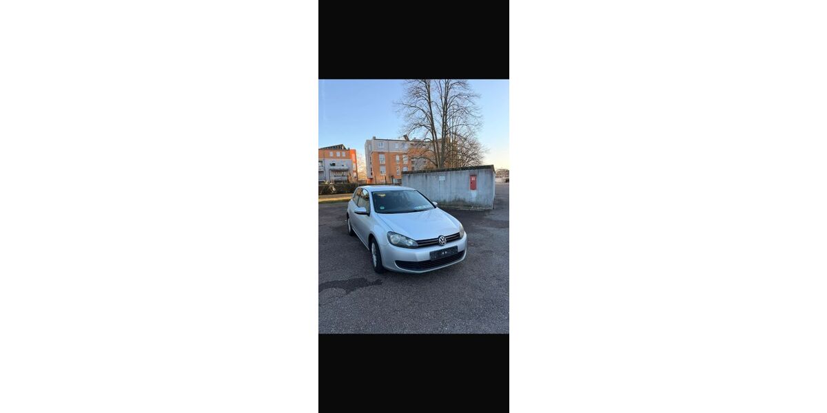 VW Golf 104.000 km 4.899 &euro; Rheinstetten 76287
