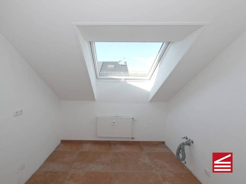 Baden-Baden, Varnhalt, attraktive 3-Zimmer-Wohnung mit Balkon und Garage!